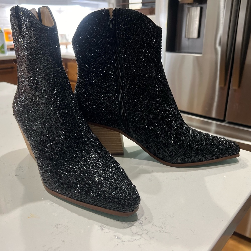 Black Betsey Johnson boots. Size 10. Worn once. Great condition.